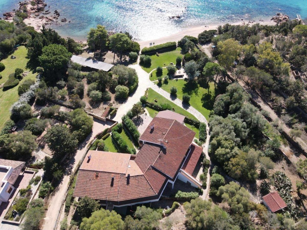 Baia Dorata Beach Apartment Porto Istana Eksteriør bilde