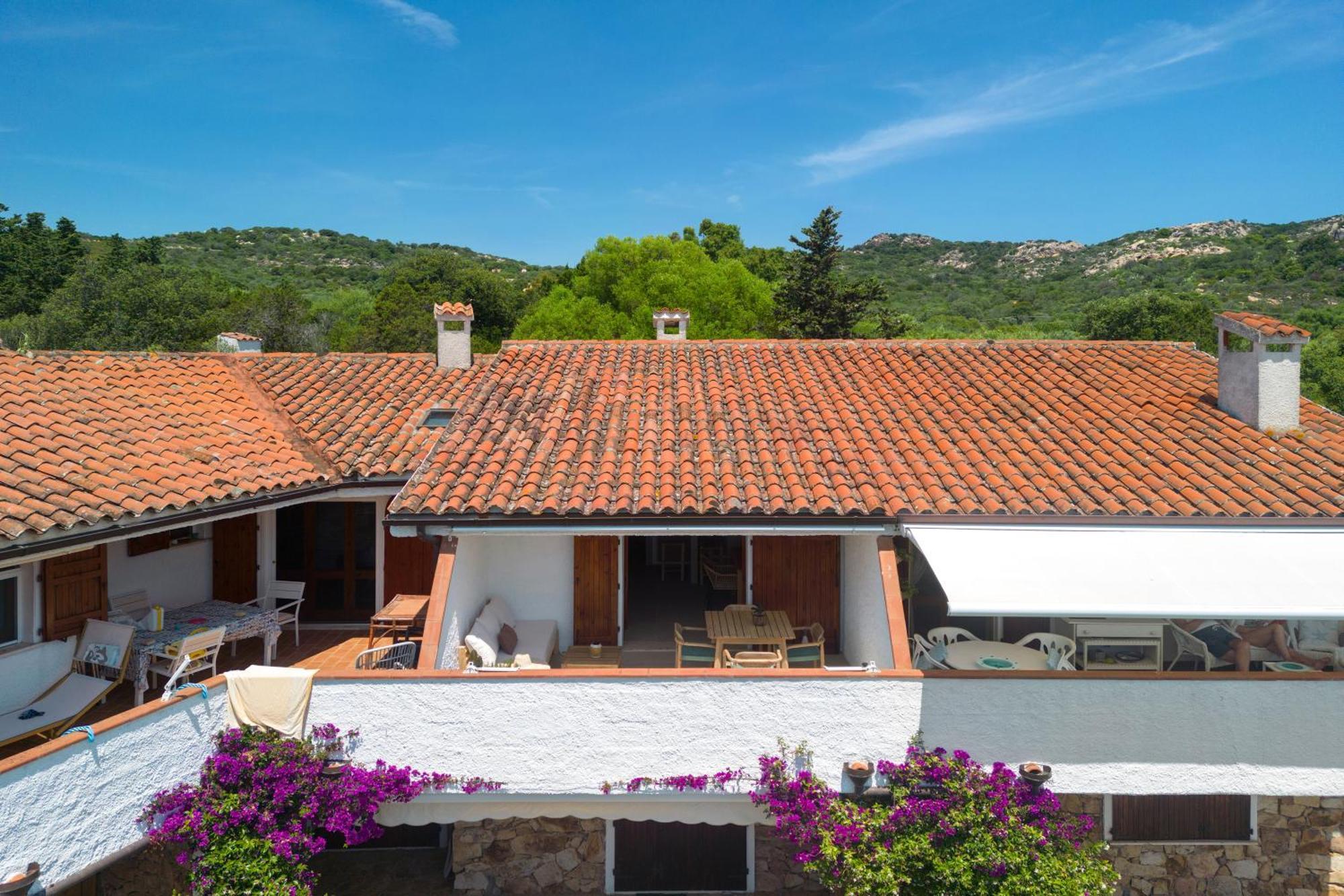 Baia Dorata Beach Apartment Porto Istana Eksteriør bilde
