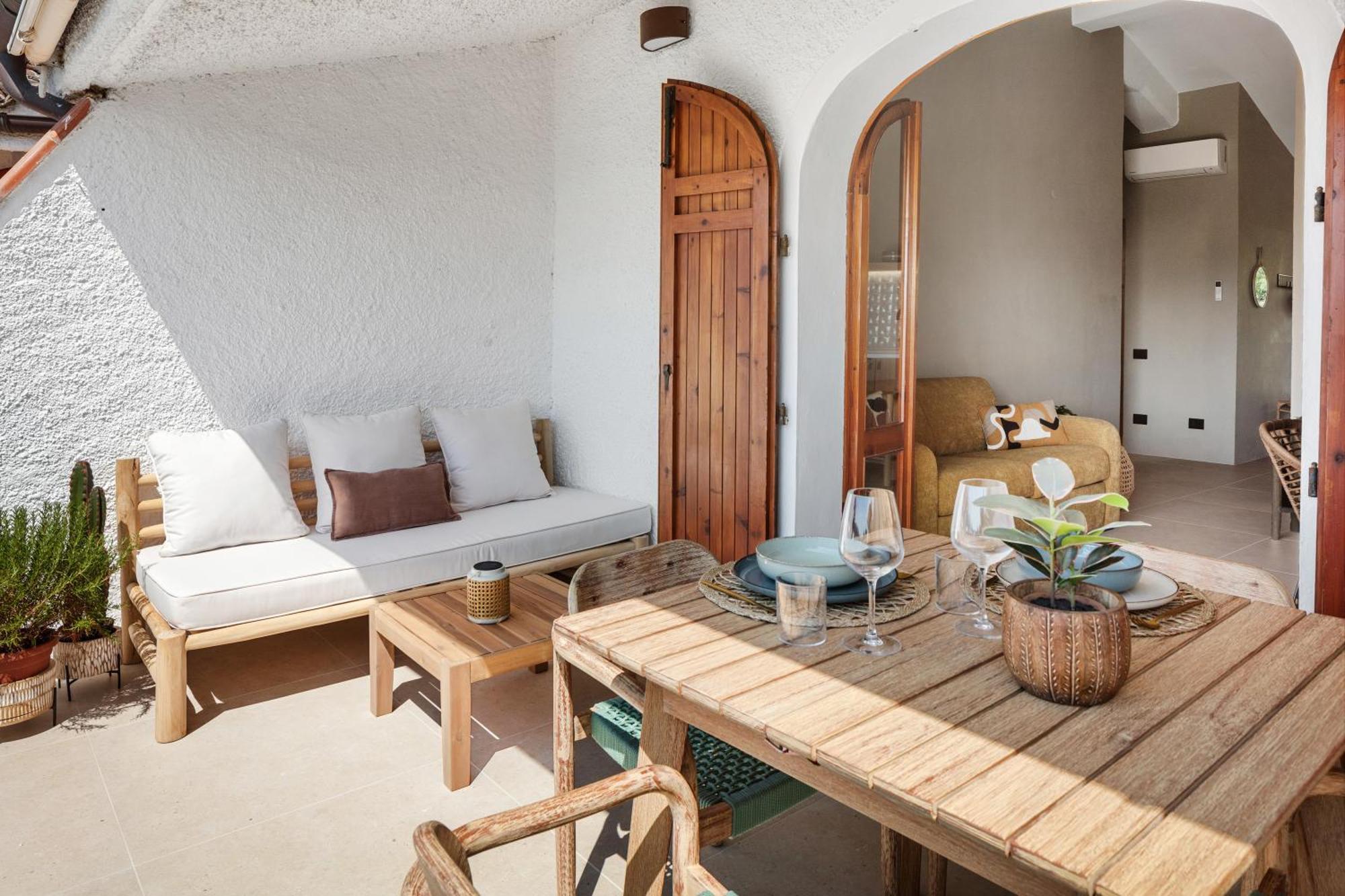 Baia Dorata Beach Apartment Porto Istana Eksteriør bilde